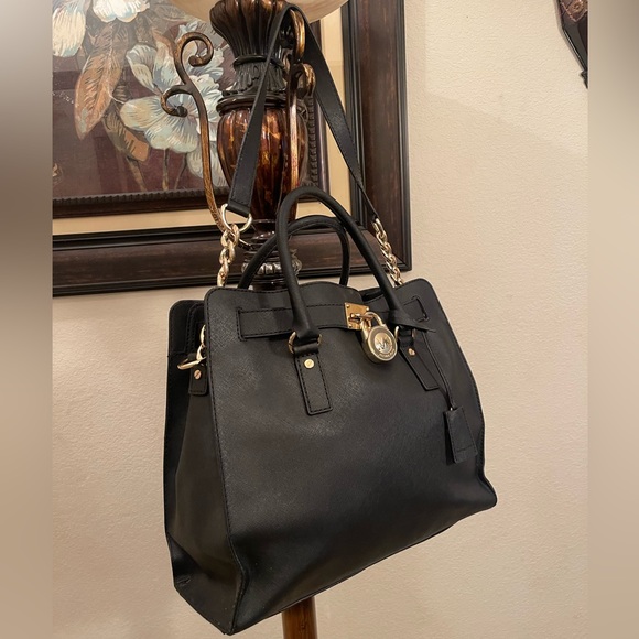 Michael Kors Handbags - Michael Kors Bag